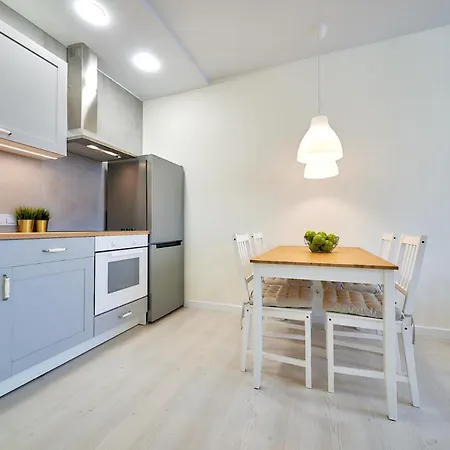 One Bedroom & One Living Апартаменты