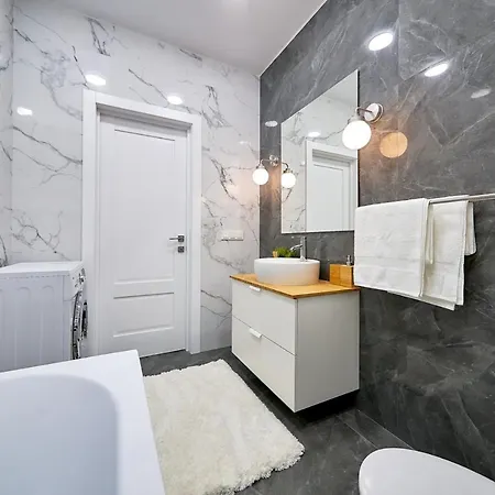 Апартаменты One Bedroom & One Living *